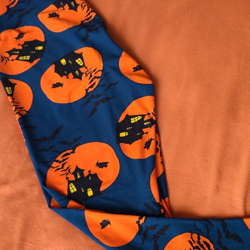 Lularoe Vintage Unicorn Halloween outfit XXS OS🎃 - Picture 3 of 6
